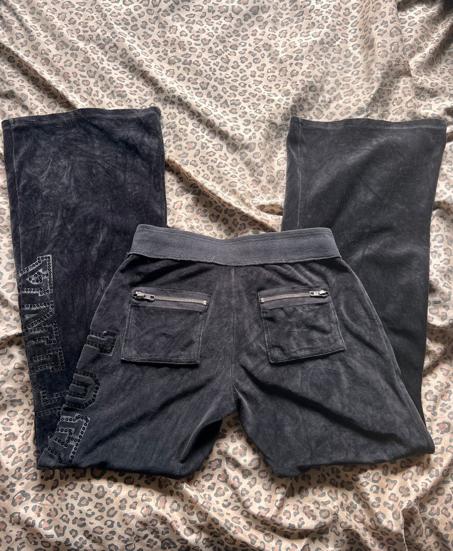 Victoria's Secret " Love Pink " Black Bottoms