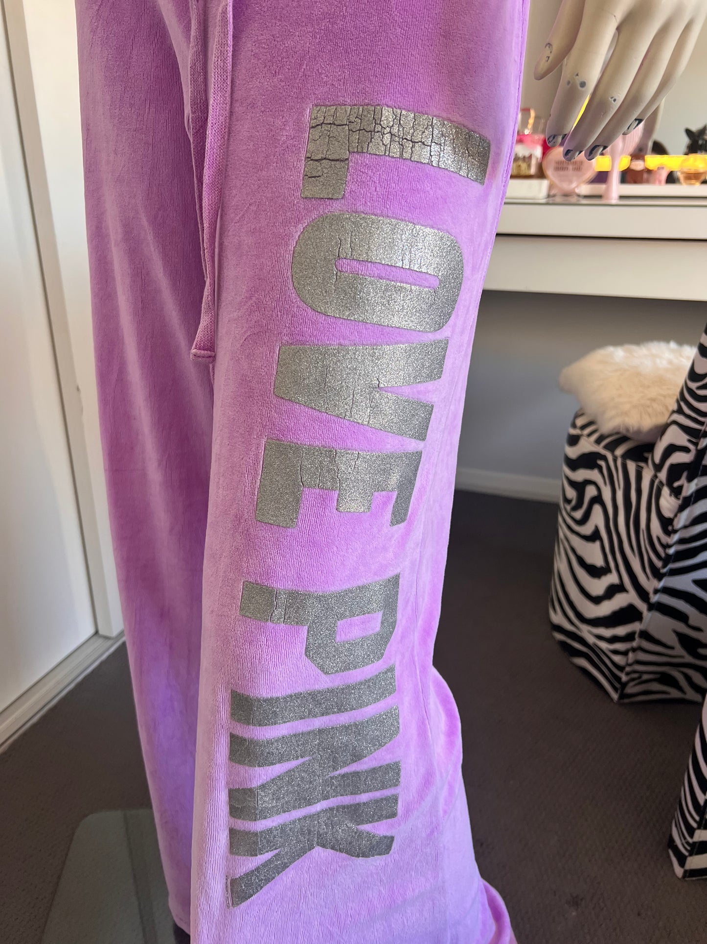 Victoria's Secret " Love Pink " Purple Bottoms